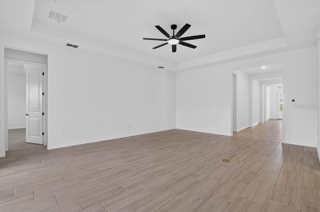 For Rent: $6,000 (4 beds, 3 baths, 2725 Square Feet)