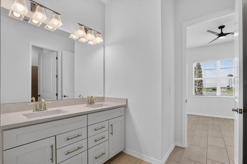 For Rent: $6,000 (4 beds, 3 baths, 2725 Square Feet)