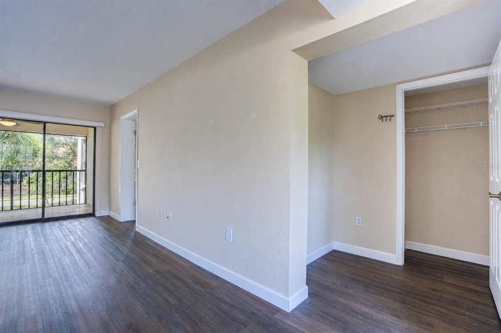 For Sale: $240,000 (2 beds, 2 baths, 1185 Square Feet)