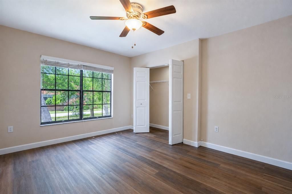 For Sale: $240,000 (2 beds, 2 baths, 1185 Square Feet)
