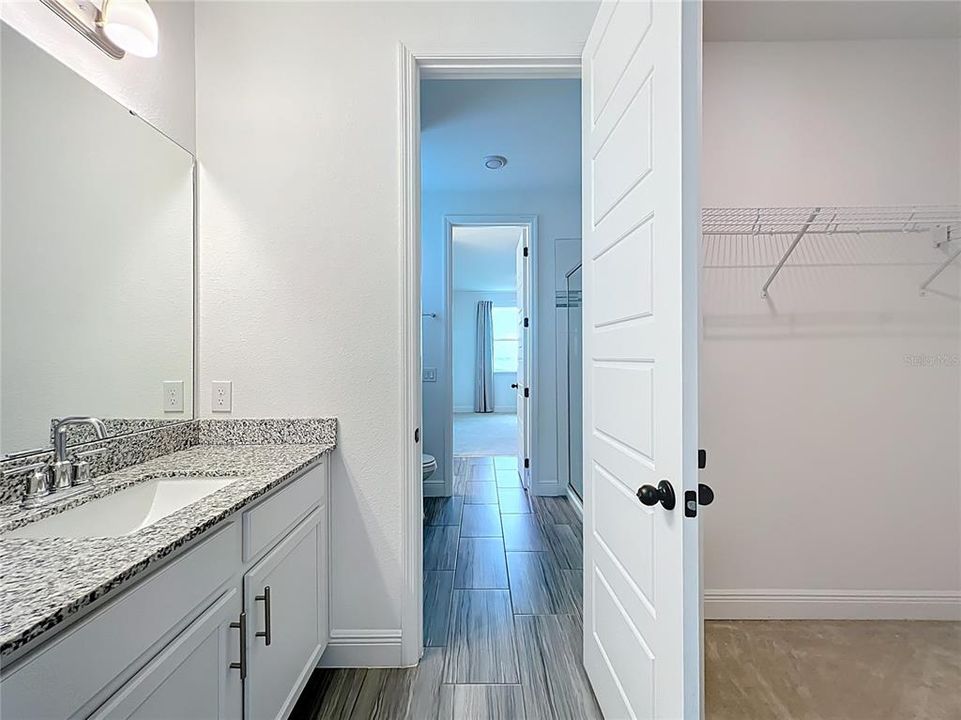 En Venta: $1,450,000 (5 camas, 3 baños, 3596 Pies cuadrados)