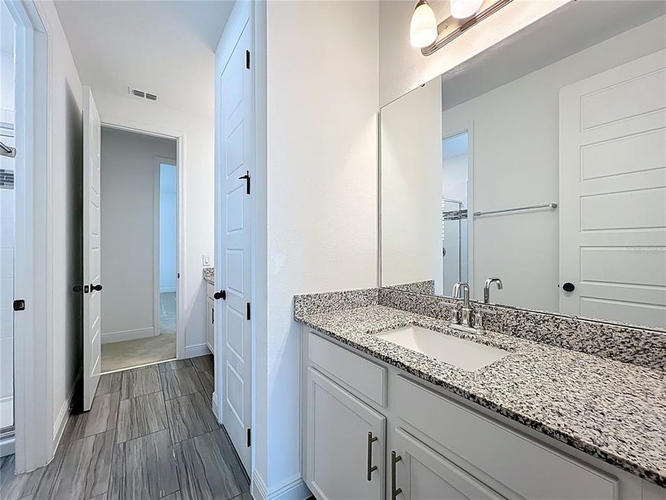 En Venta: $1,450,000 (5 camas, 3 baños, 3596 Pies cuadrados)