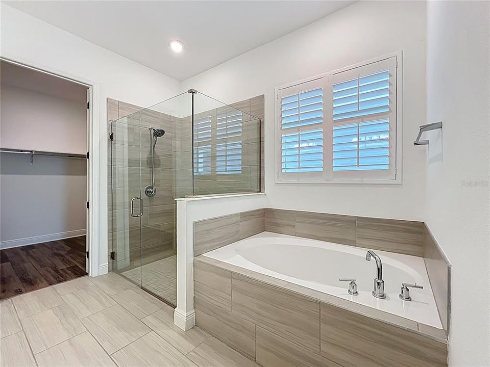 En Venta: $1,450,000 (5 camas, 3 baños, 3596 Pies cuadrados)
