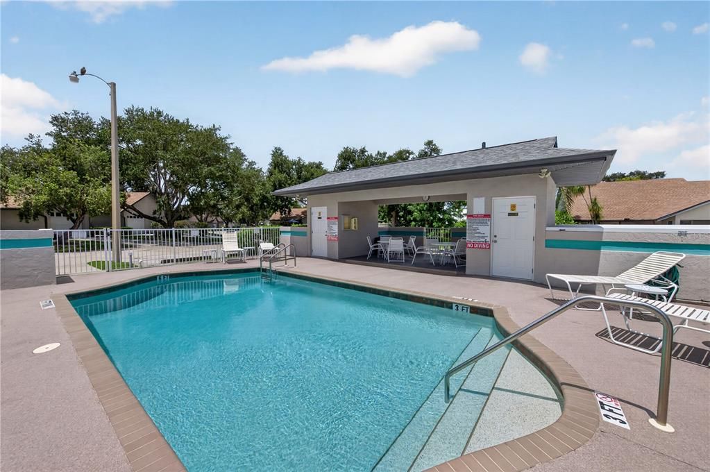 For Sale: $219,900 (2 beds, 2 baths, 1091 Square Feet)