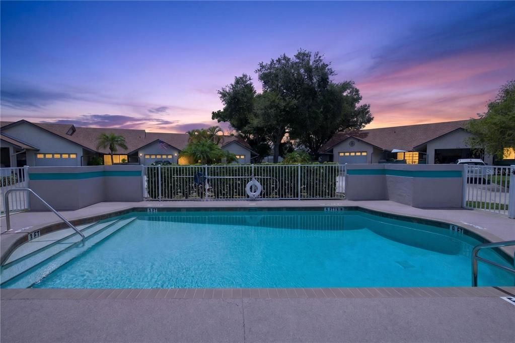 For Sale: $219,900 (2 beds, 2 baths, 1091 Square Feet)