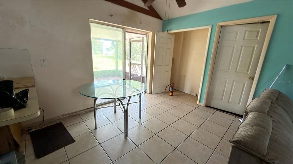 En Venta: $255,000 (3 camas, 2 baños, 1458 Pies cuadrados)
