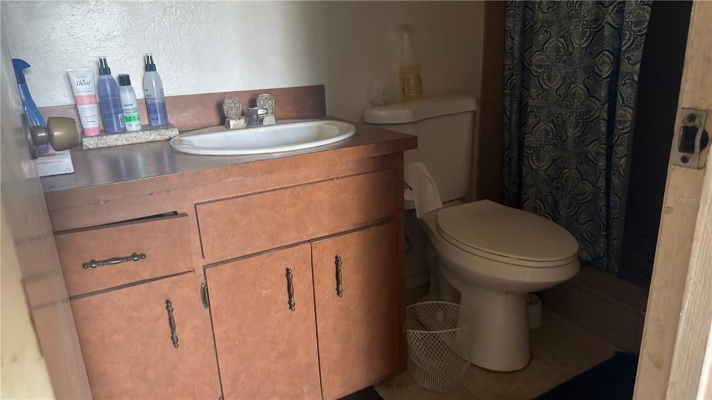 En Venta: $255,000 (3 camas, 2 baños, 1458 Pies cuadrados)