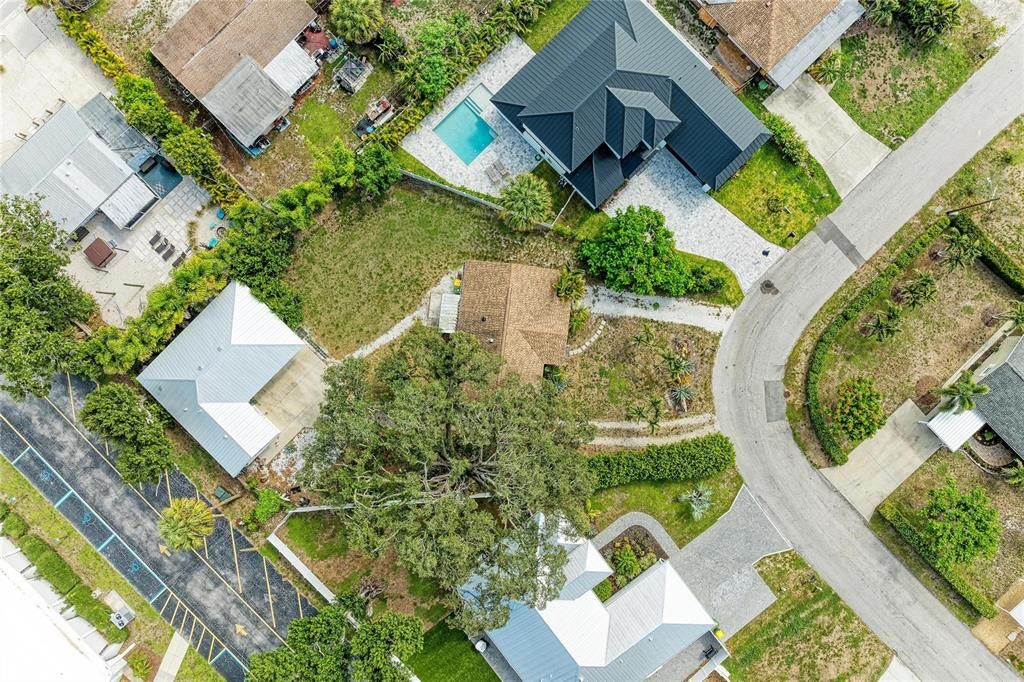 For Sale: $799,000 (0.32 acres)