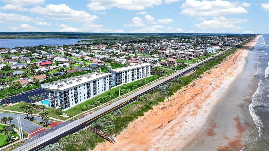 En Venta: $314,900 (2 camas, 2 baños, 983 Pies cuadrados)