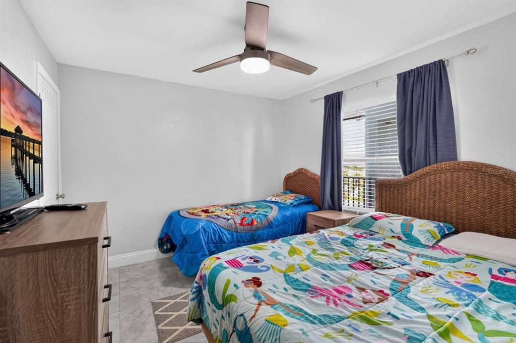 En Venta: $314,900 (2 camas, 2 baños, 983 Pies cuadrados)