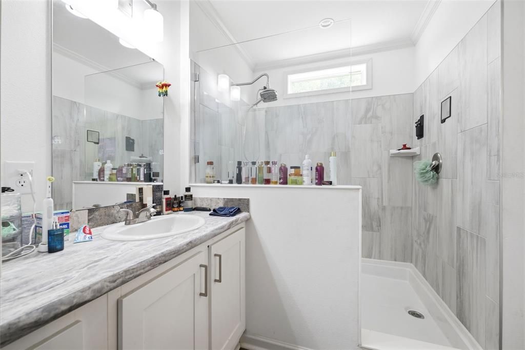 En Venta: $329,900 (3 camas, 2 baños, 1500 Pies cuadrados)