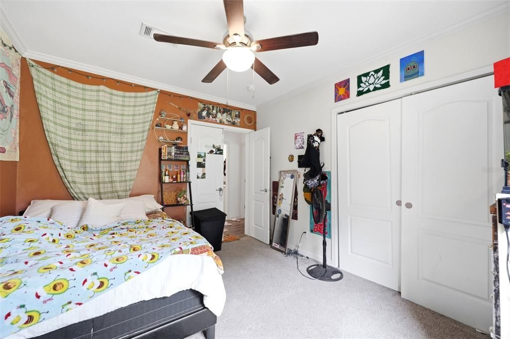 En Venta: $329,900 (3 camas, 2 baños, 1500 Pies cuadrados)