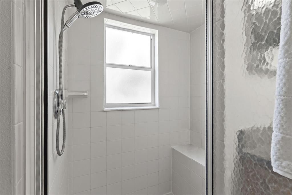 For Sale: $299,900 (3 beds, 2 baths, 1575 Square Feet)