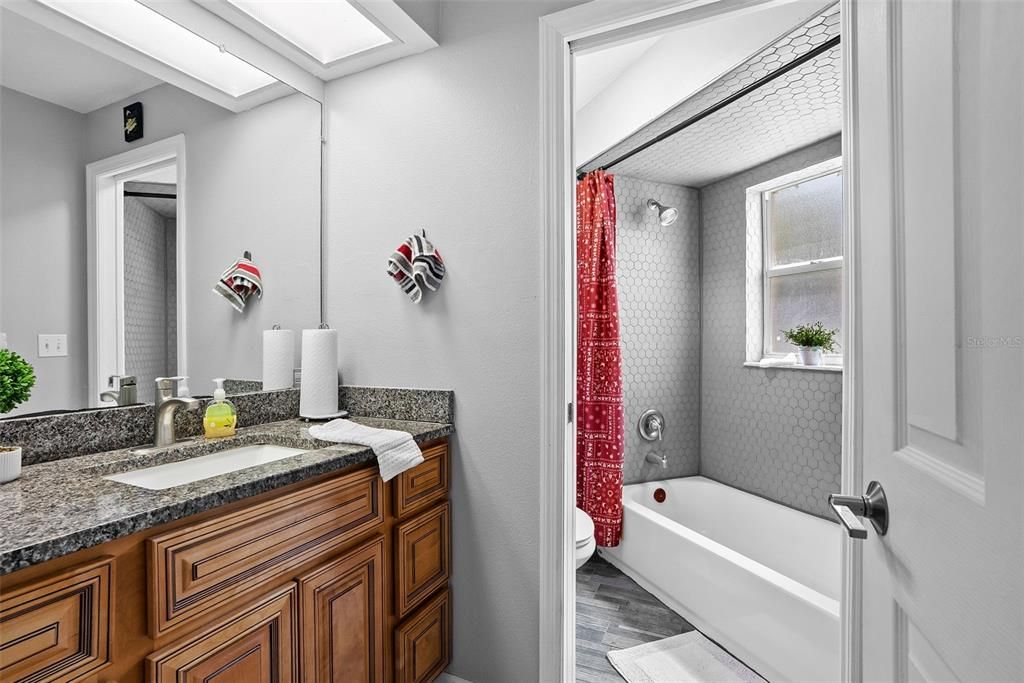 For Sale: $299,900 (3 beds, 2 baths, 1575 Square Feet)