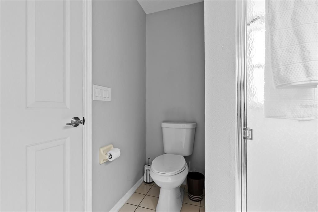 For Sale: $299,900 (3 beds, 2 baths, 1575 Square Feet)