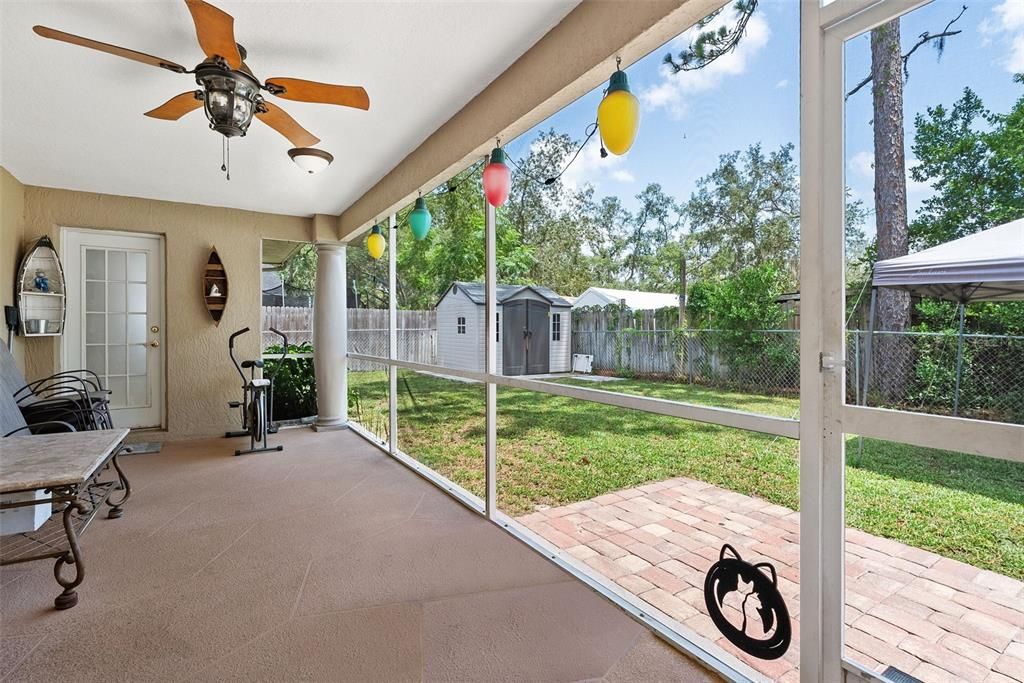 For Sale: $299,900 (3 beds, 2 baths, 1575 Square Feet)