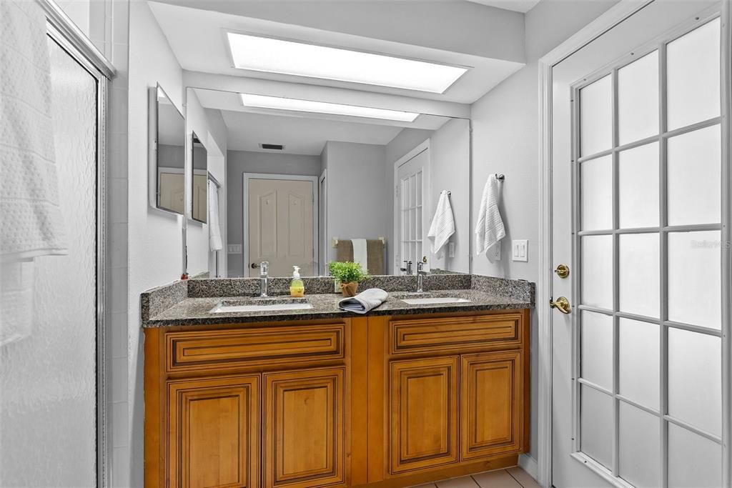For Sale: $299,900 (3 beds, 2 baths, 1575 Square Feet)