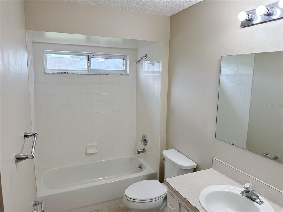 For Sale: $240,000 (2 beds, 2 baths, 1332 Square Feet)