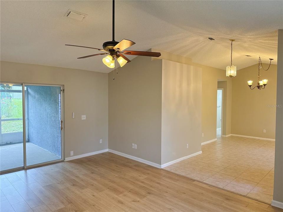 For Sale: $240,000 (2 beds, 2 baths, 1332 Square Feet)