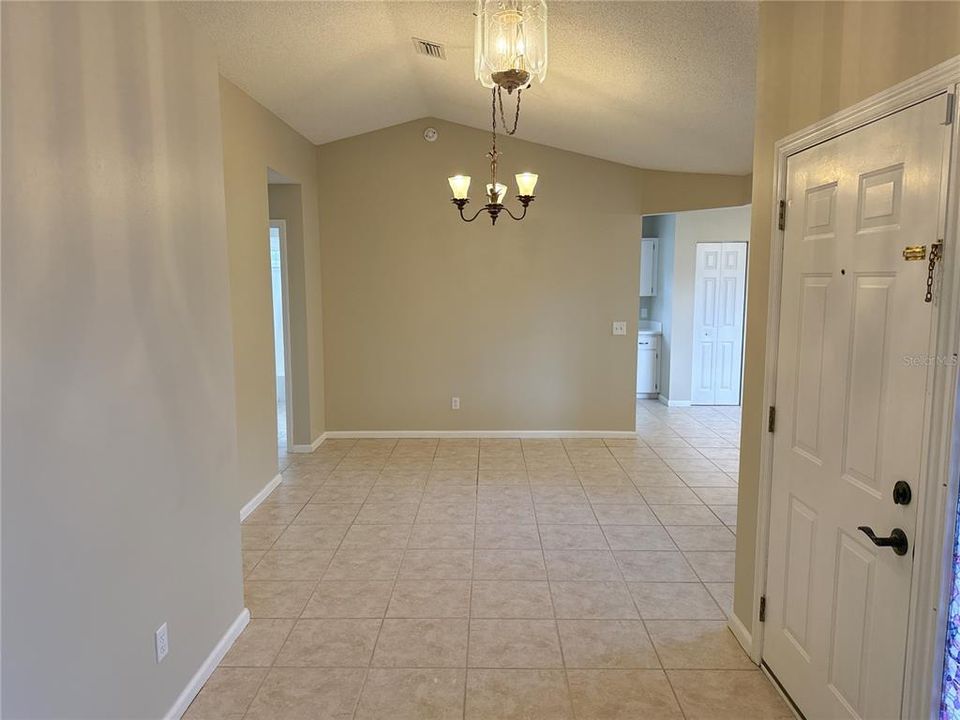 For Sale: $240,000 (2 beds, 2 baths, 1332 Square Feet)