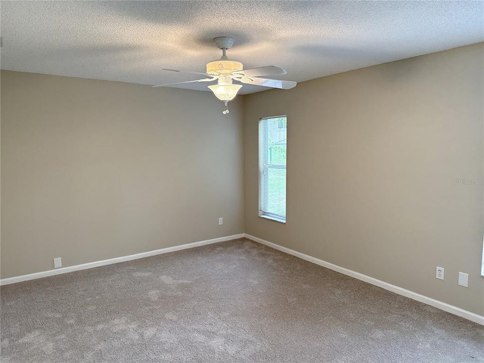For Sale: $240,000 (2 beds, 2 baths, 1332 Square Feet)