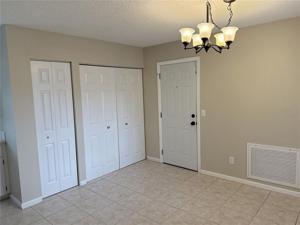 For Sale: $240,000 (2 beds, 2 baths, 1332 Square Feet)