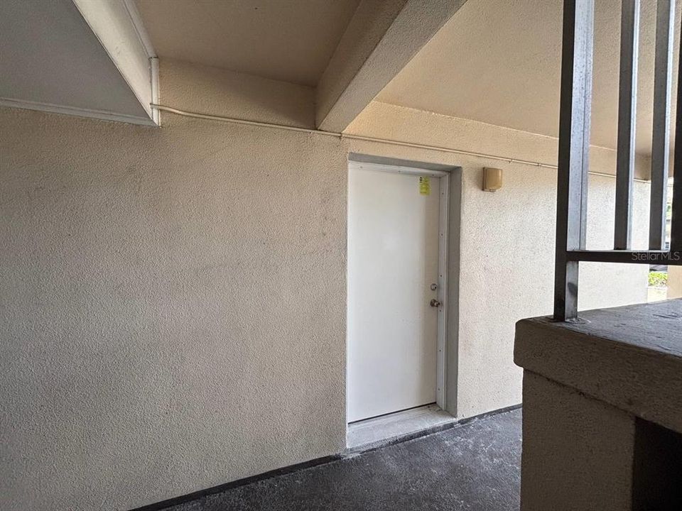 На продажу: $165,000 (1 спален, 1 ванн, 728 Квадратных фут)
