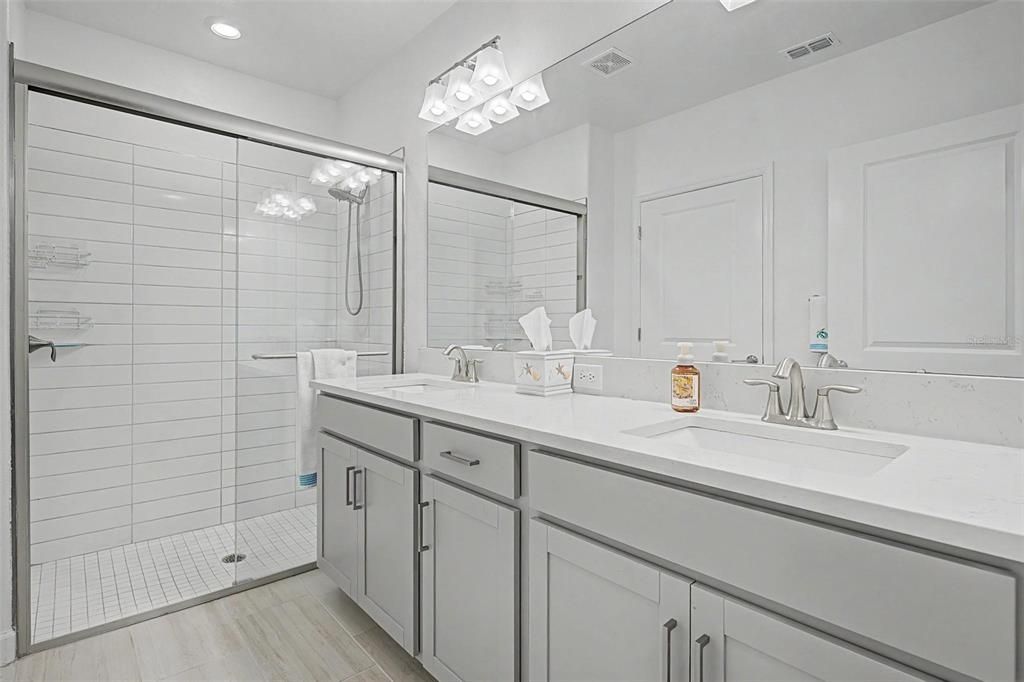 For Sale: $285,000 (2 beds, 2 baths, 1625 Square Feet)