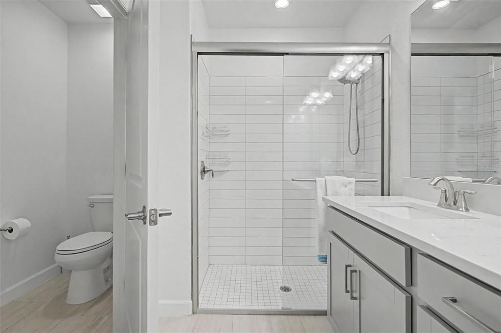 For Sale: $285,000 (2 beds, 2 baths, 1625 Square Feet)