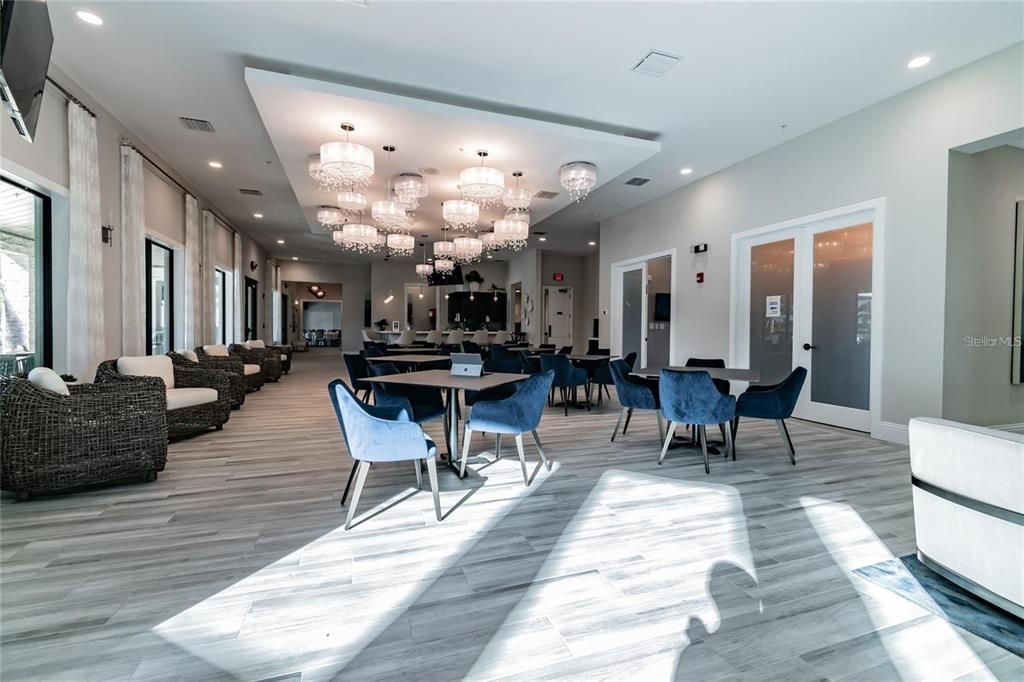 For Sale: $285,000 (2 beds, 2 baths, 1625 Square Feet)