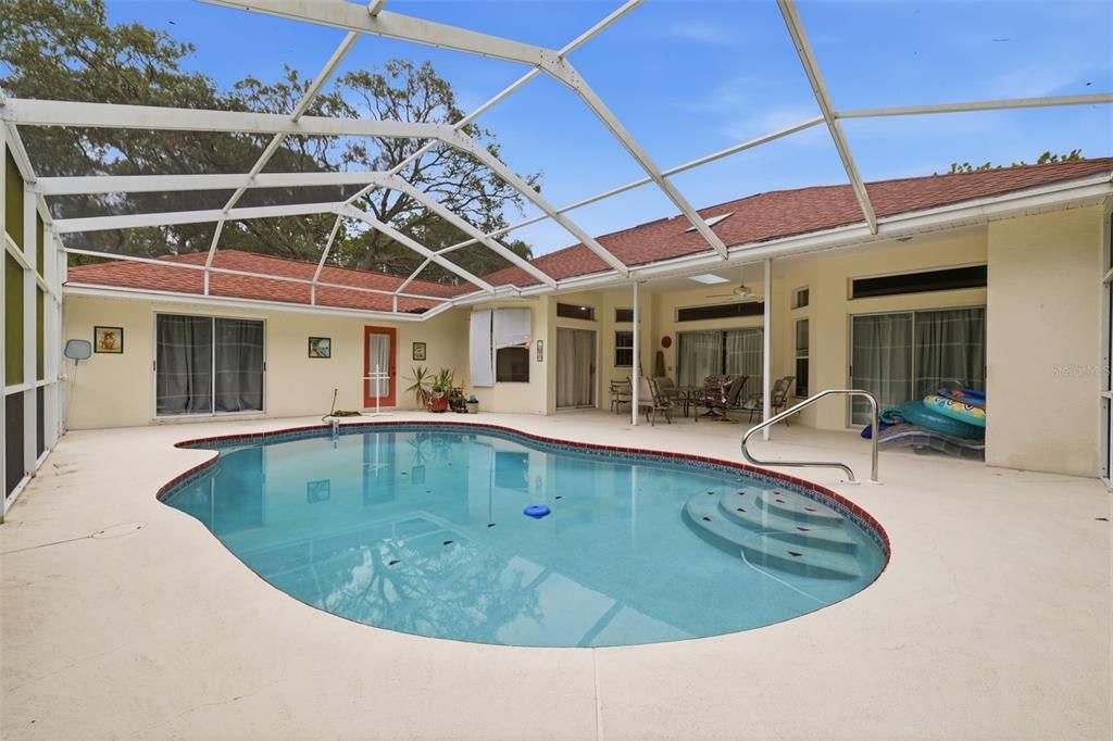 En Venta: $324,900 (3 camas, 2 baños, 2166 Pies cuadrados)