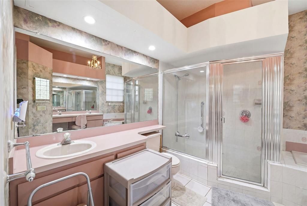 En Venta: $324,900 (3 camas, 2 baños, 2166 Pies cuadrados)