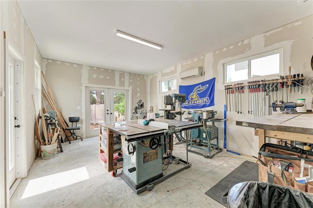 En Venta: $799,000 (3 camas, 2 baños, 1191 Pies cuadrados)