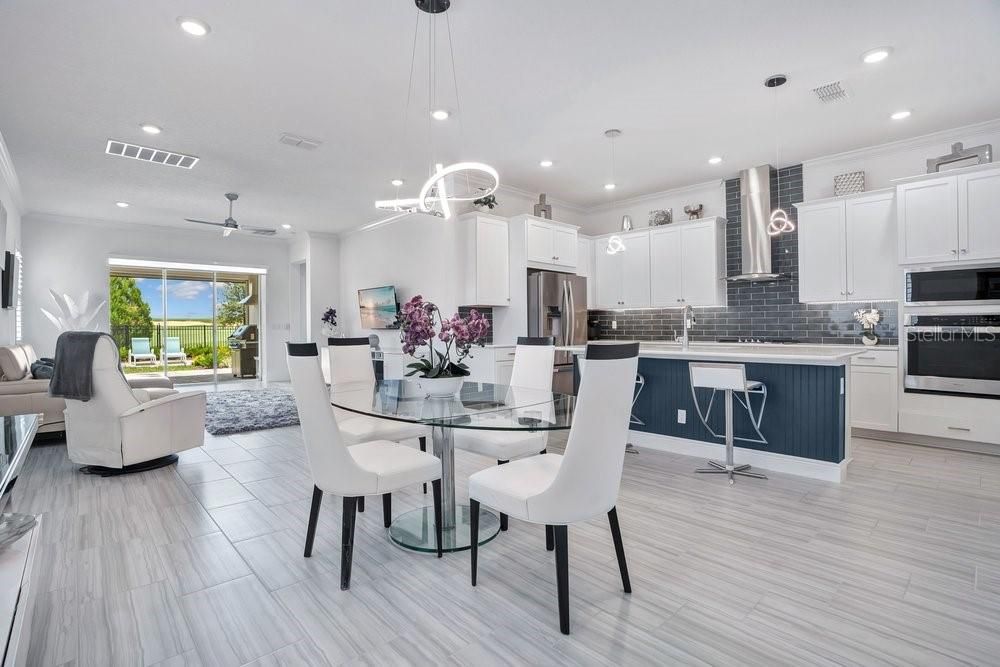 En Venta: $895,000 (5 camas, 3 baños, 3063 Pies cuadrados)