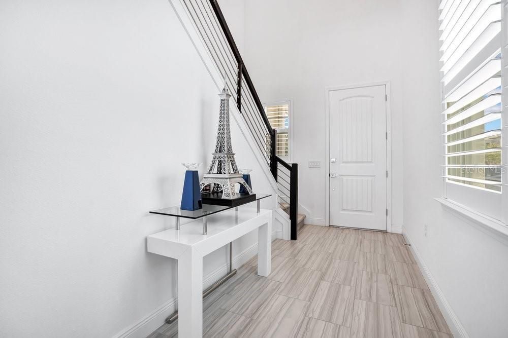 En Venta: $895,000 (5 camas, 3 baños, 3063 Pies cuadrados)