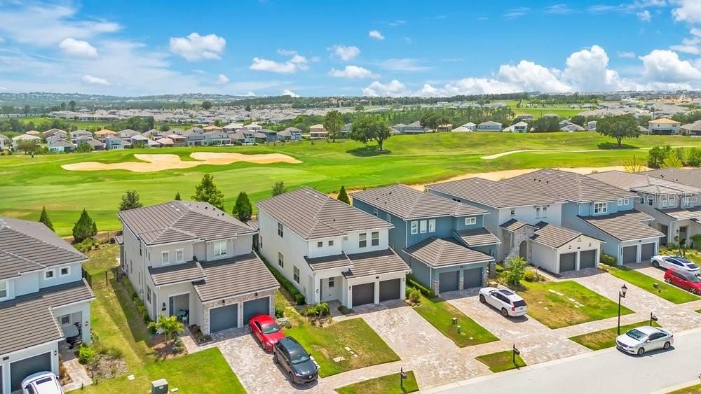 En Venta: $895,000 (5 camas, 3 baños, 3063 Pies cuadrados)