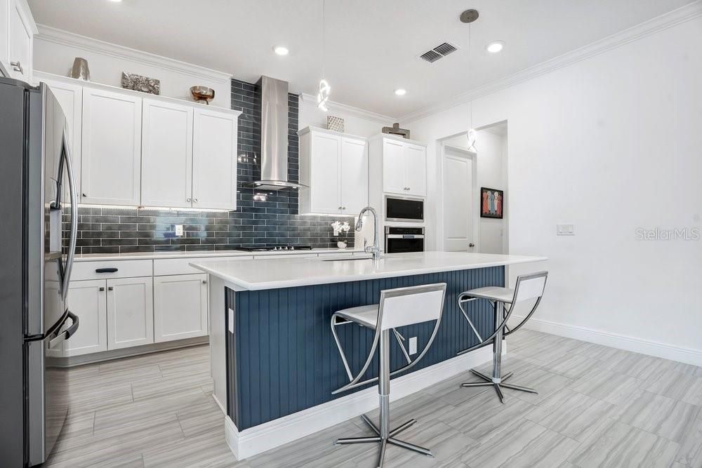 En Venta: $895,000 (5 camas, 3 baños, 3063 Pies cuadrados)