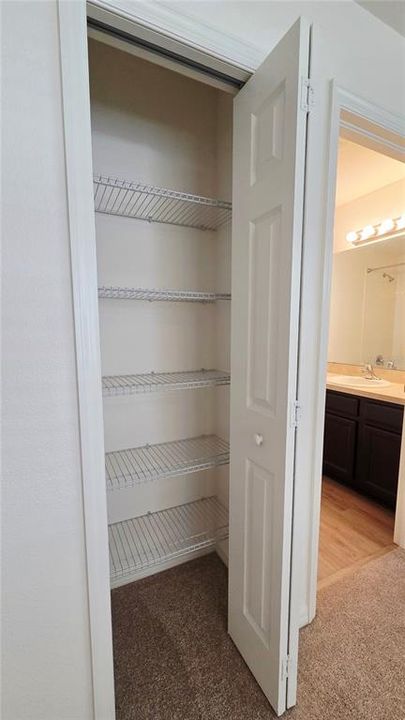 For Rent: $2,000 (2 beds, 2 baths, 1176 Square Feet)