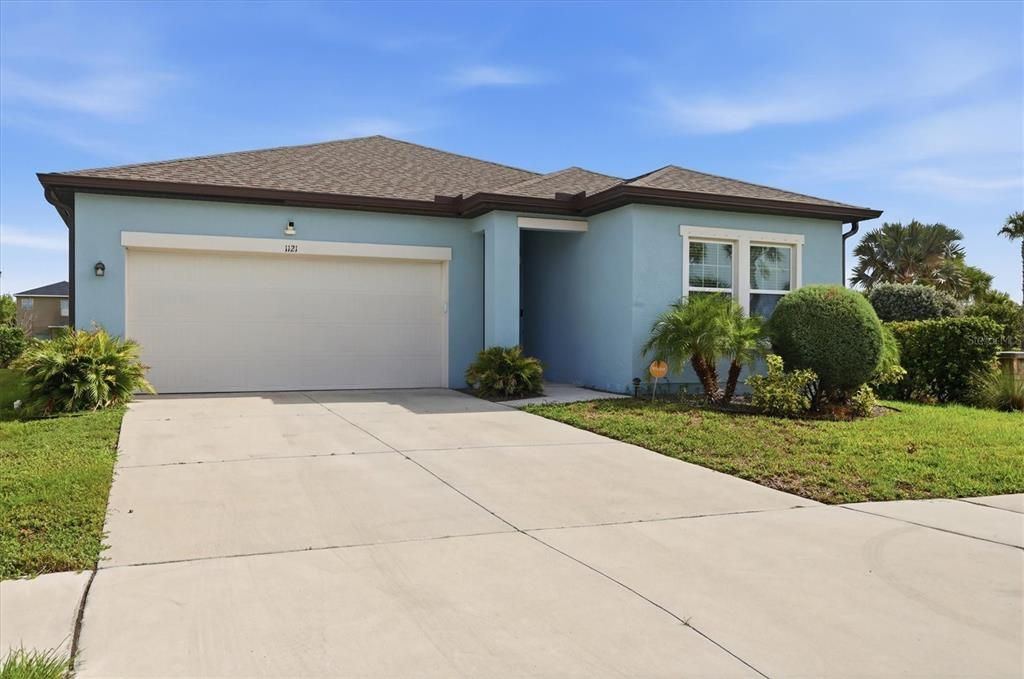 For Sale: $300,000 (3 beds, 2 baths, 1764 Square Feet)