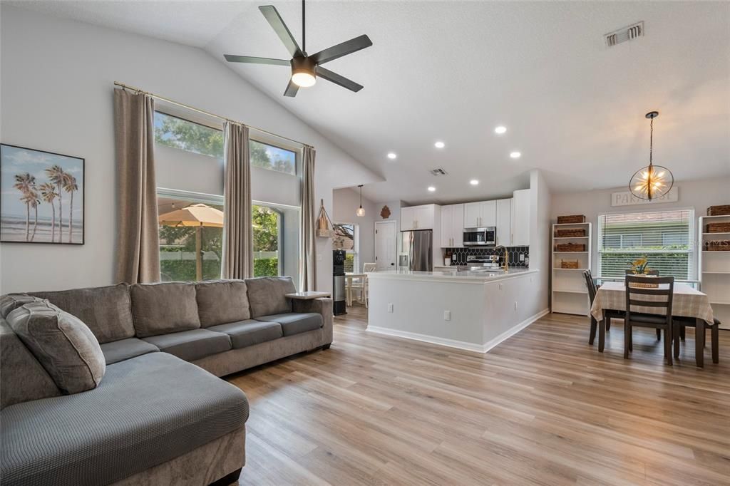 En Venta: $498,000 (3 camas, 2 baños, 1469 Pies cuadrados)