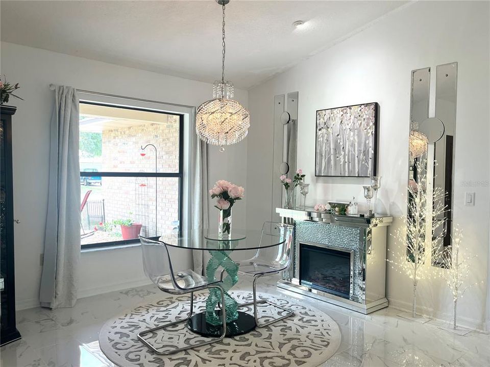En Venta: $340,000 (3 camas, 2 baños, 1769 Pies cuadrados)