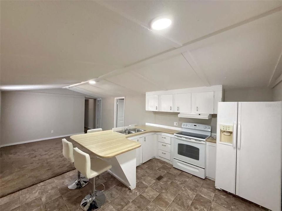 На продажу: $134,900 (3 спален, 2 ванн, 1056 Квадратных фут)