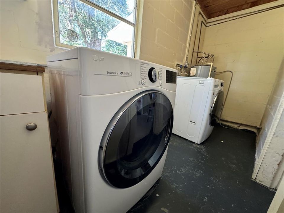 В аренду: $1,850 (3 спален, 2 ванн, 1306 Квадратных фут)