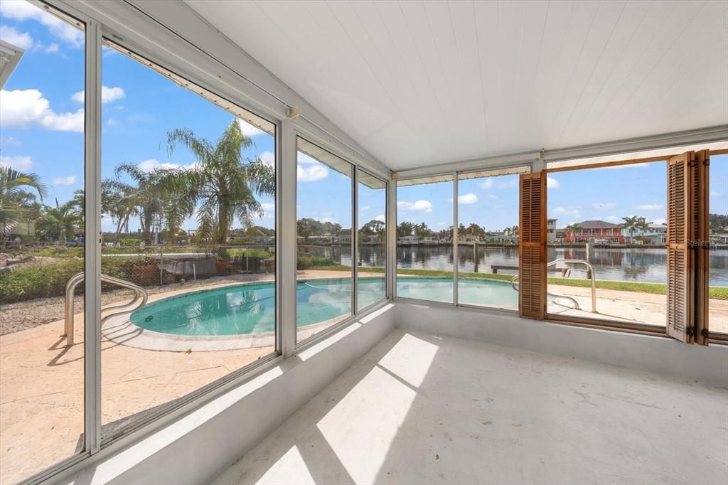 En Venta: $949,000 (3 camas, 2 baños, 1916 Pies cuadrados)