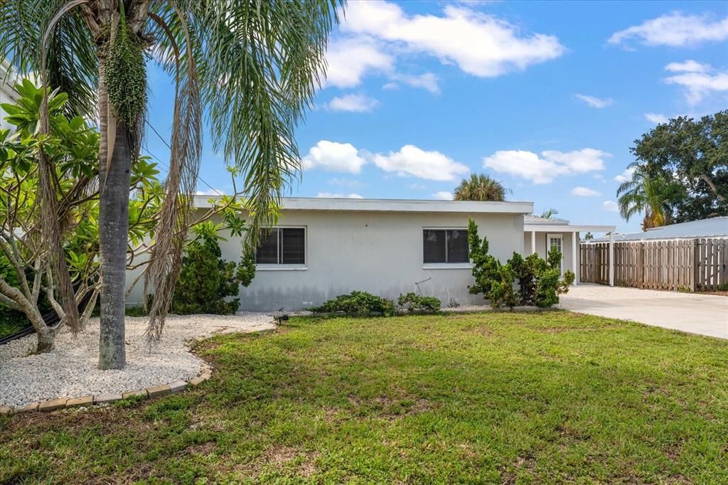 En Venta: $949,000 (3 camas, 2 baños, 1916 Pies cuadrados)
