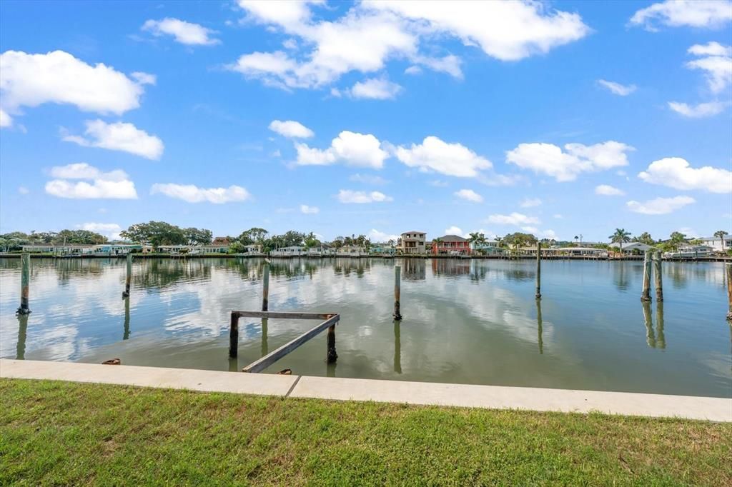 En Venta: $949,000 (3 camas, 2 baños, 1916 Pies cuadrados)