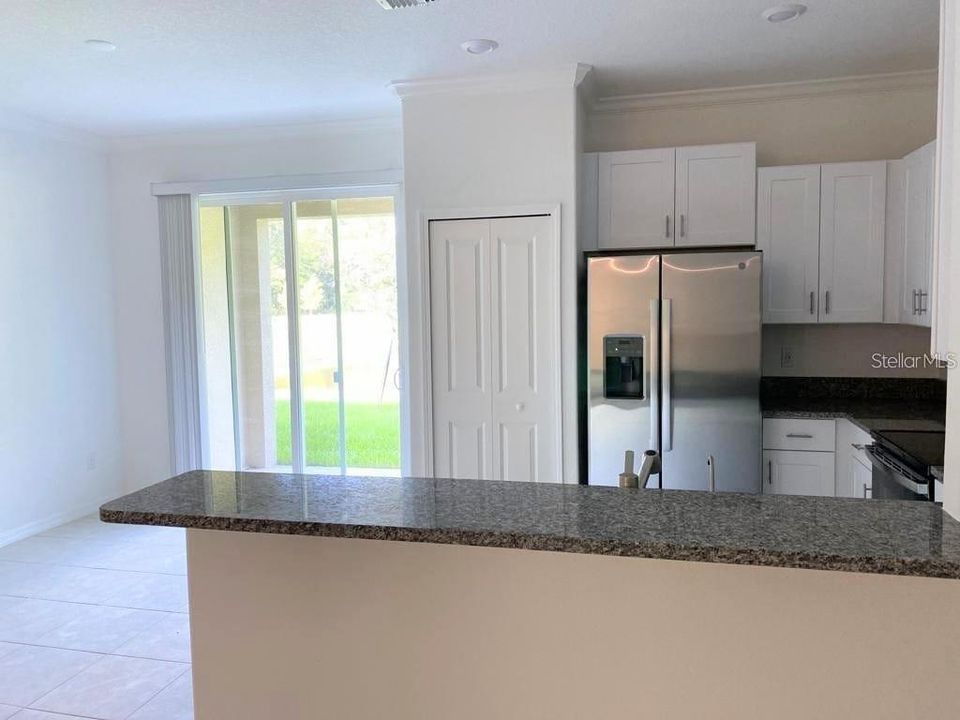 В аренду: $1,925 (3 спален, 2 ванн, 1666 Квадратных фут)