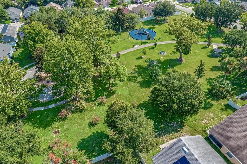 На продажу: $325,000 (4 спален, 2 ванн, 1787 Квадратных фут)