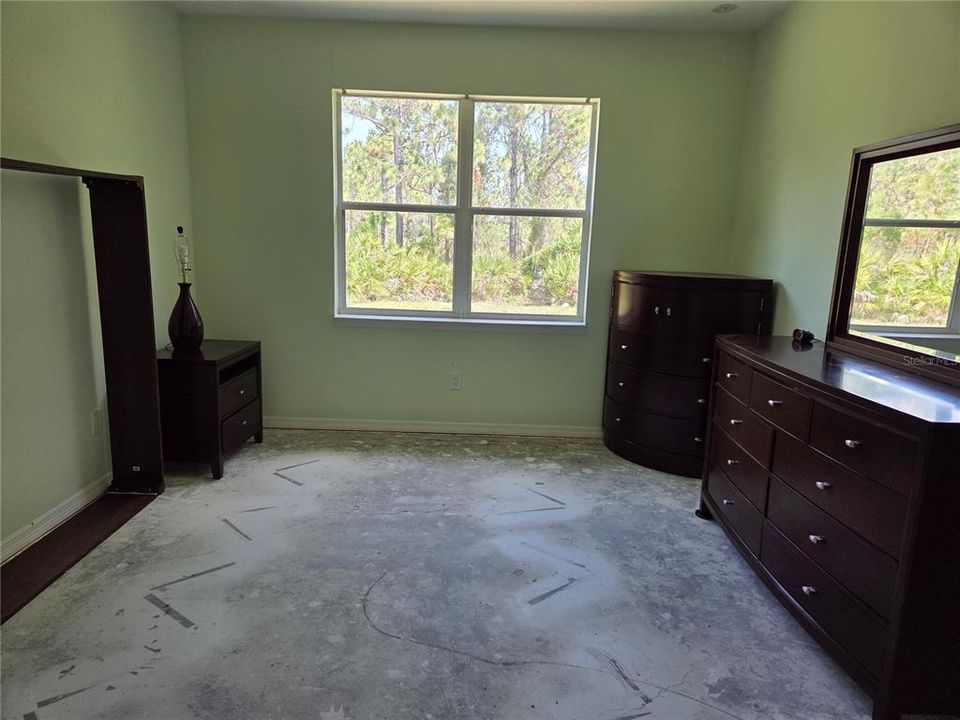 Active With Contract: $265,000 (3 beds, 2 baths, 1349 Square Feet)