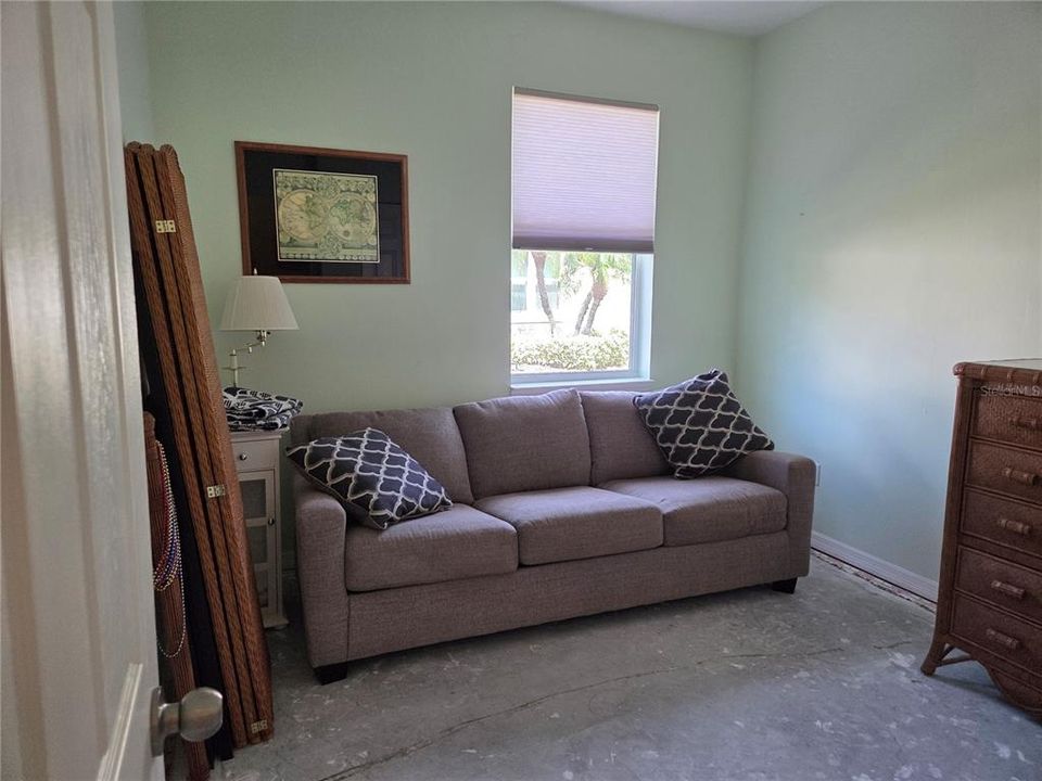 Active With Contract: $265,000 (3 beds, 2 baths, 1349 Square Feet)